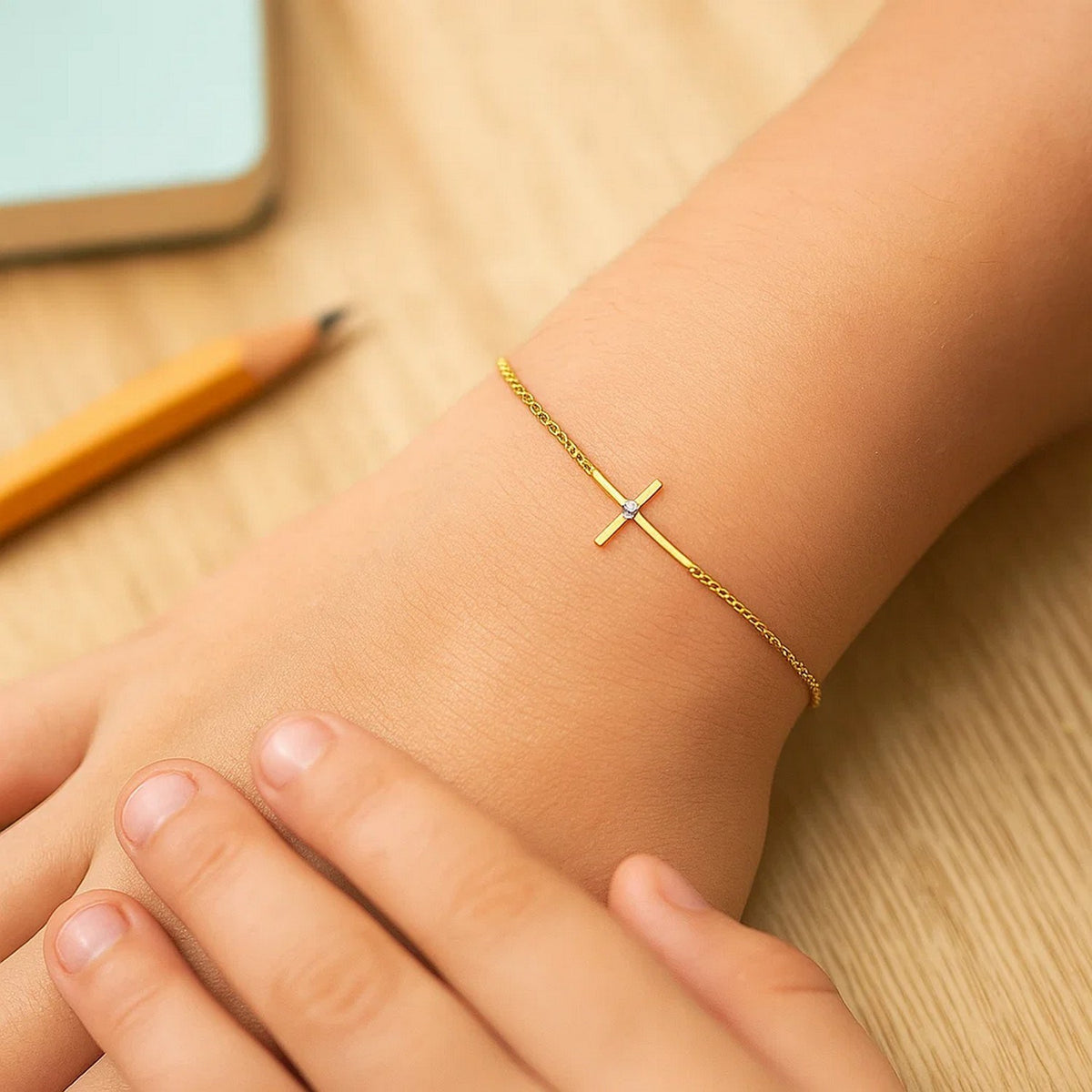 14K Yellow Gold 5 1/2-inch Children's Bracelet with Cross (1.00 mm)