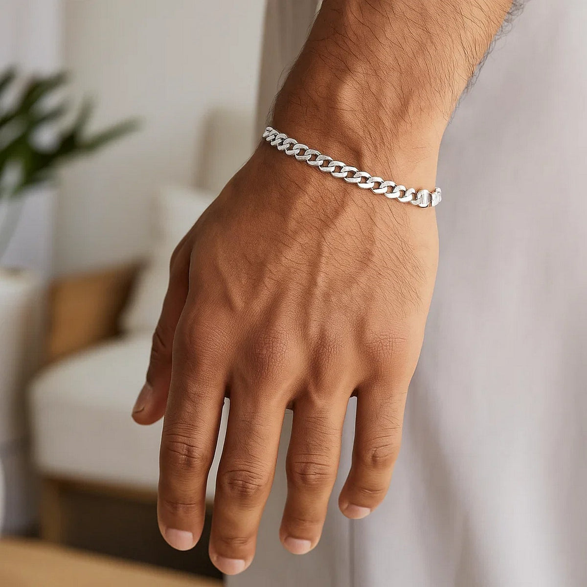 14k White Gold Solid Curb Bracelet (5.70 mm)