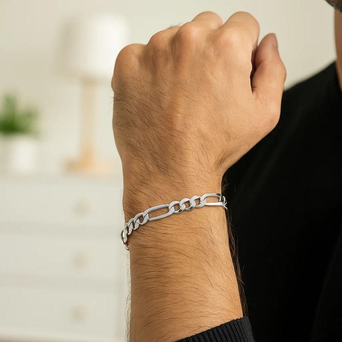 14k White Gold Solid Figaro Bracelet (6.00 mm)