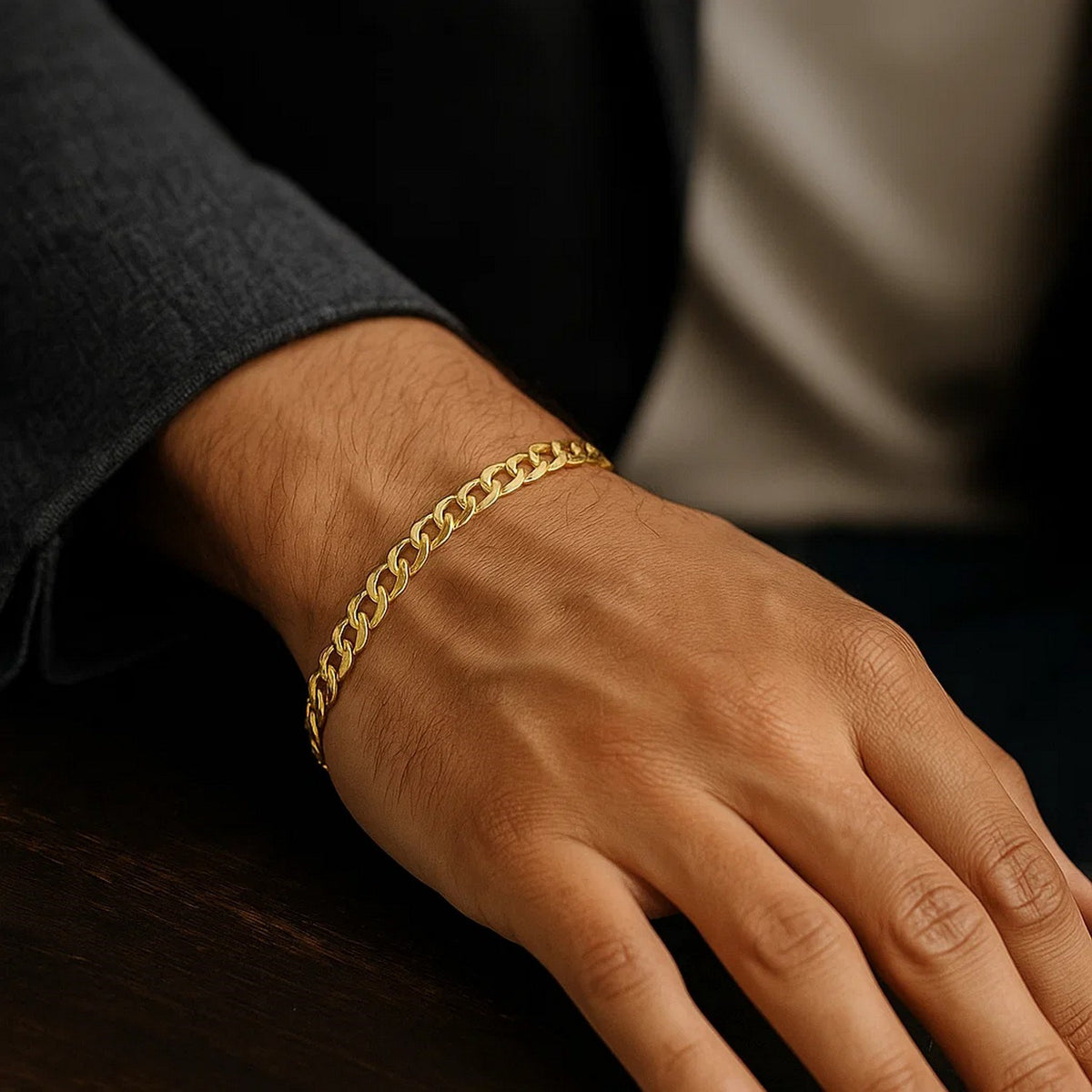 10k Yellow Gold Curb Bracelet (4.70 mm)
